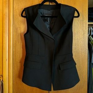 NEVER WORN BCBGMaxAzria sleeveless blazer sz XS